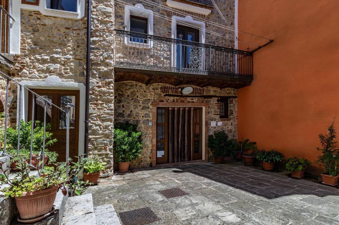 Ferienwohnung Casa Vacanze 'Zia Lucia' Sarconi Exterior foto